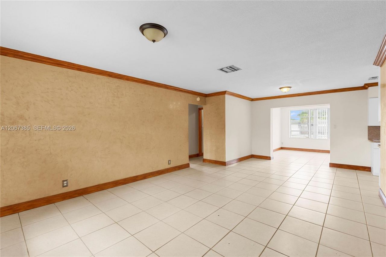 6605 NW 77th St, Tamarac, FL 33321 Photo