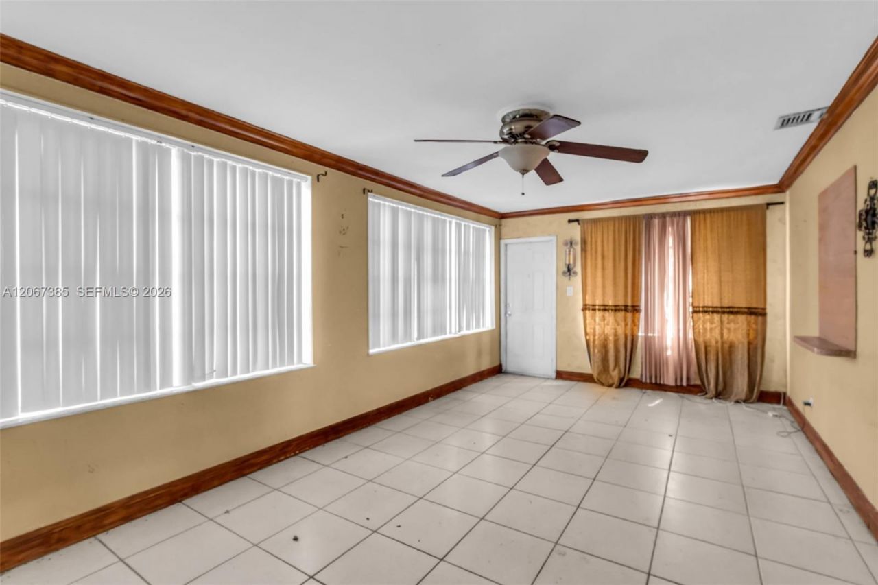 6605 NW 77th St, Tamarac, FL 33321 Photo