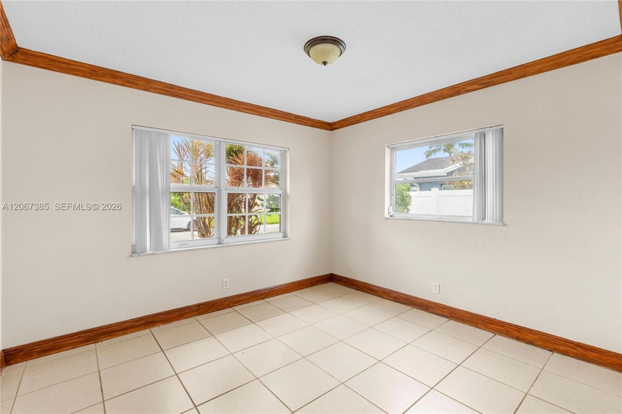 6605 NW 77th St, Tamarac, FL 33321 Photo