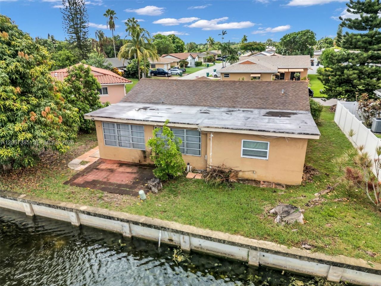 6605 NW 77th St, Tamarac, FL 33321 Photo