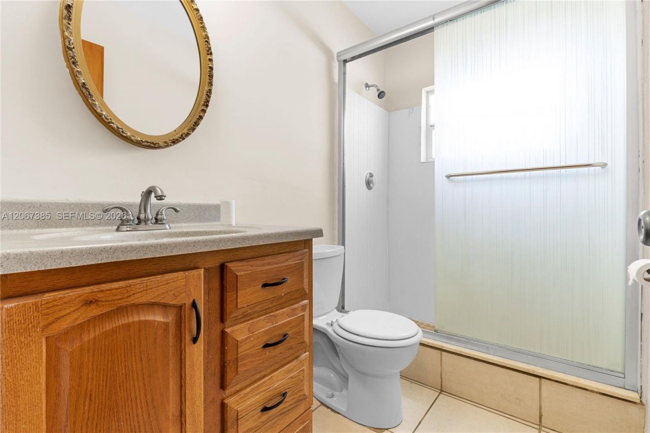6605 NW 77th St, Tamarac, FL 33321 Photo