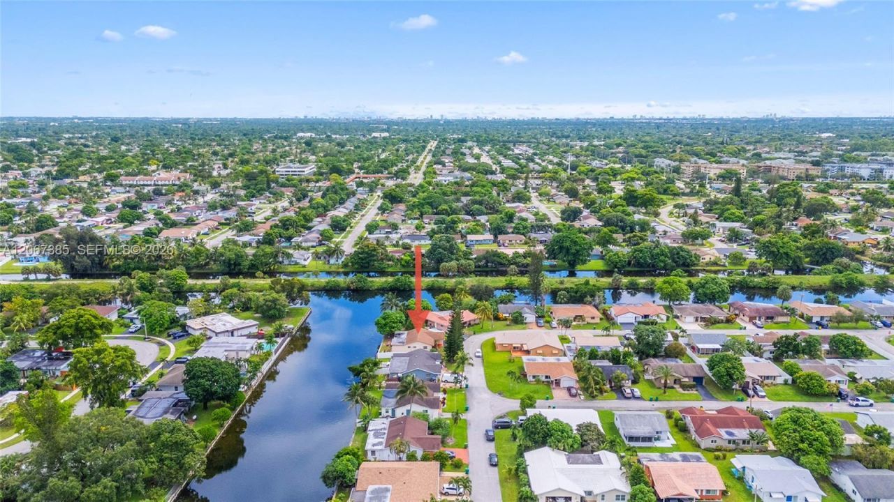 6605 NW 77th St, Tamarac, FL 33321 Photo
