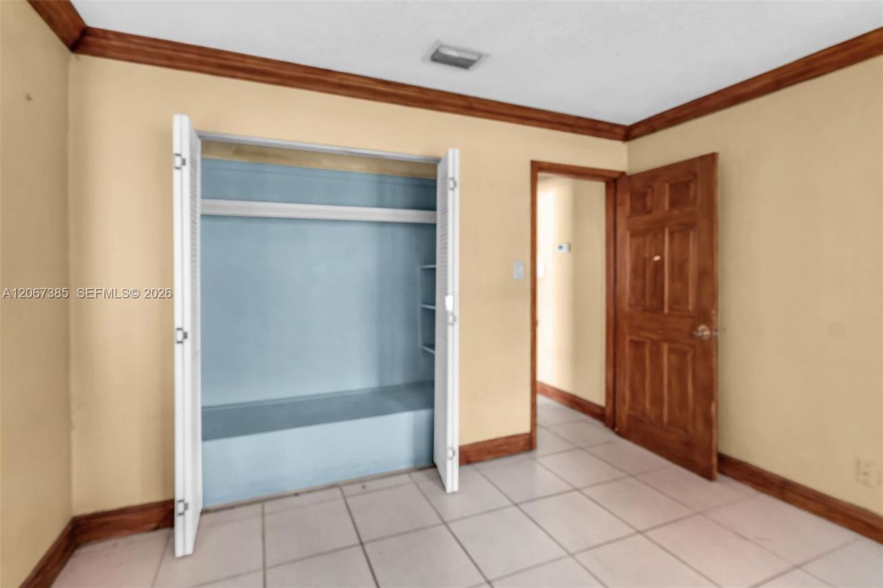 6605 NW 77th St, Tamarac, FL 33321 Photo