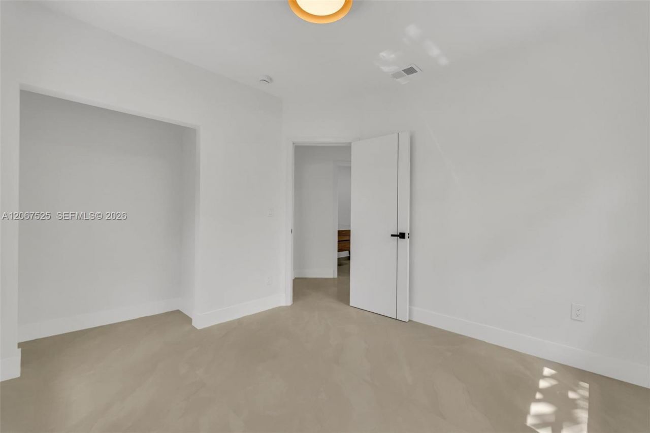 611 SE 4th St, Hialeah, FL 33010 Photo