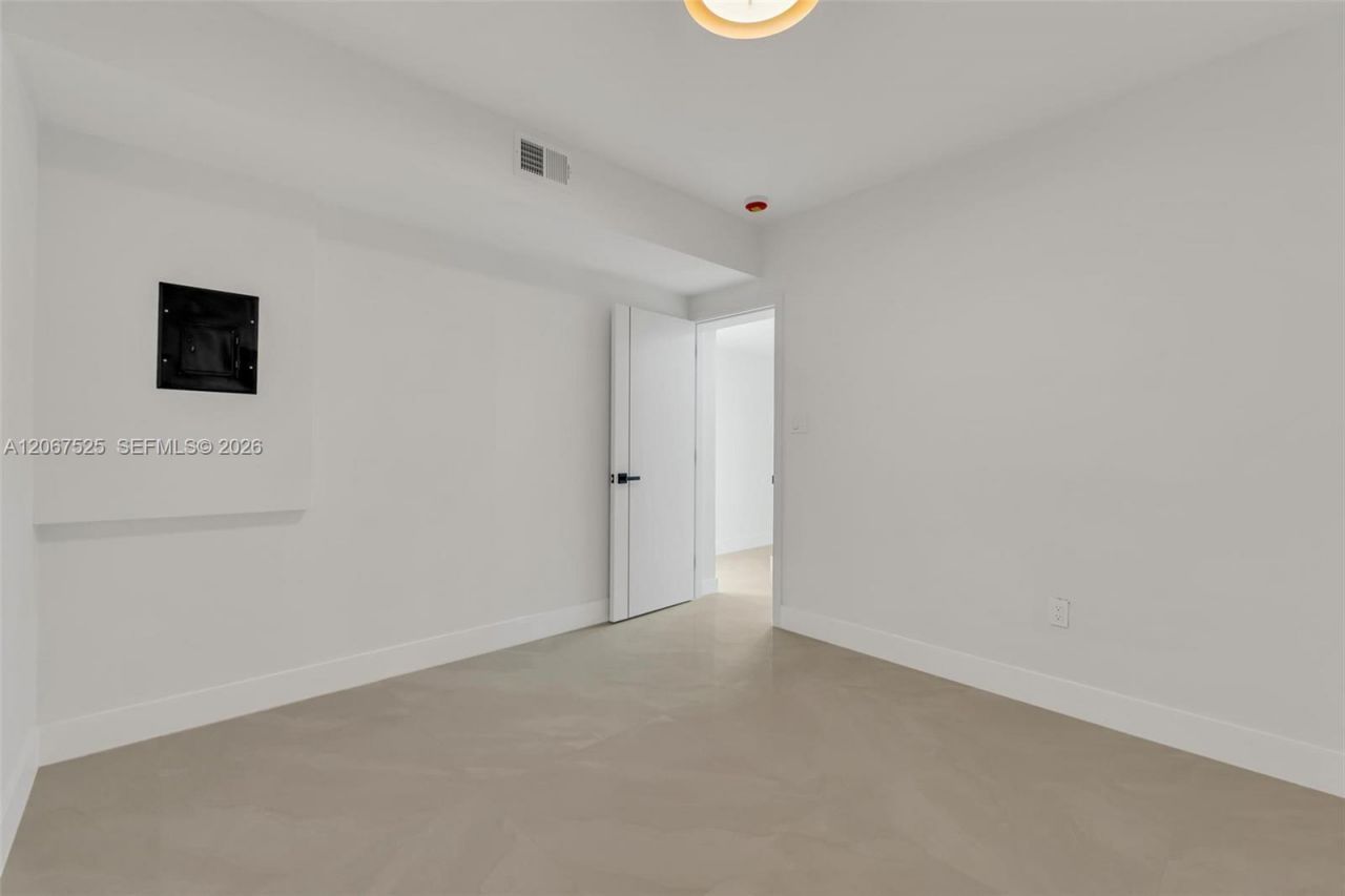 611 SE 4th St, Hialeah, FL 33010 Photo