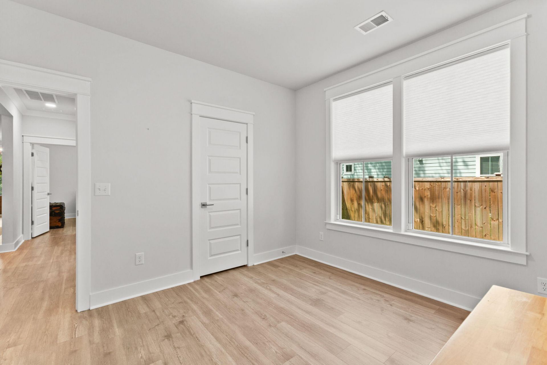 727 Hodge Road Photo 31