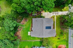 727 Hodge Road photo 4