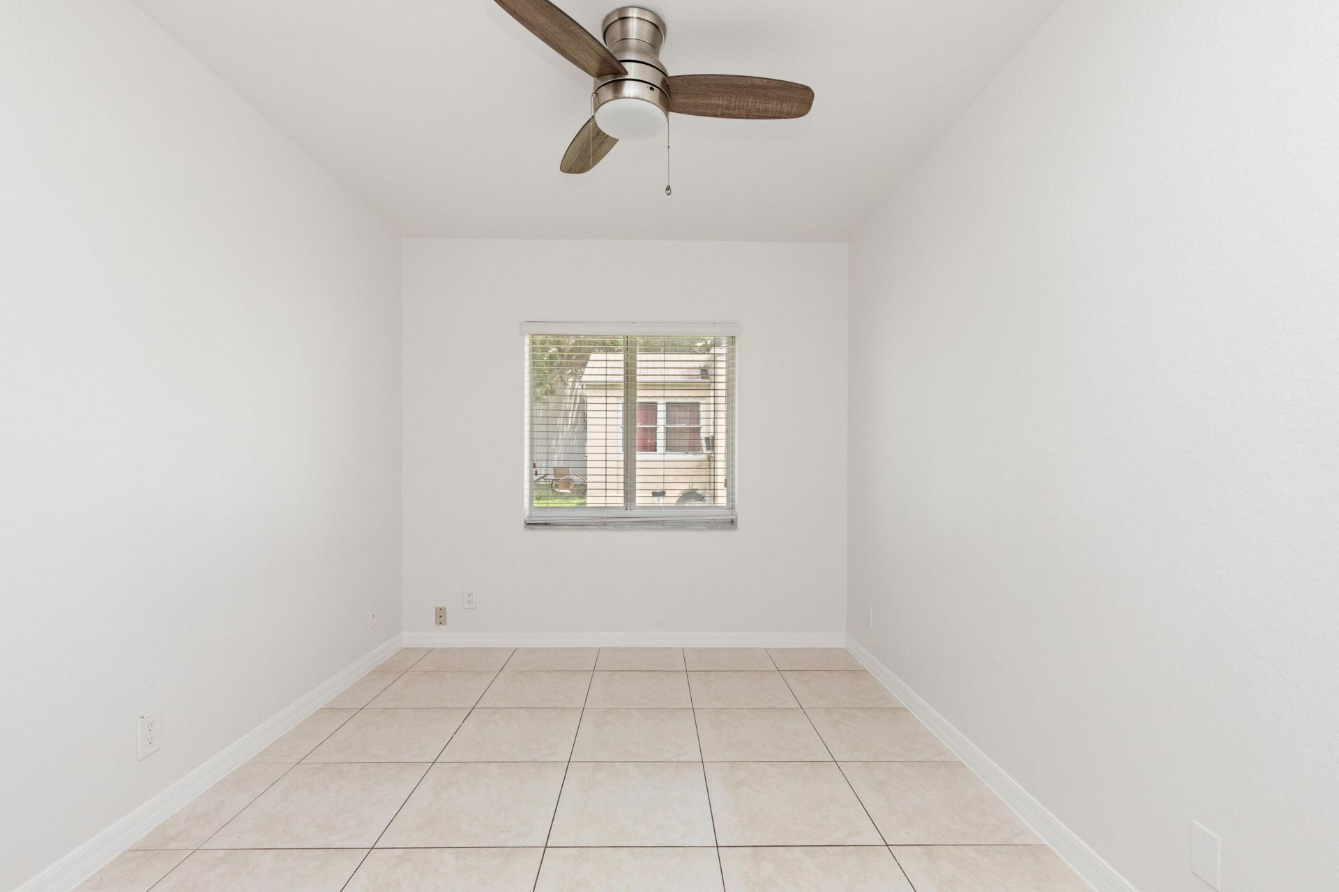 24 SW 6th Street, Unit #2, Hallandale Beach, FL 33009 Photo