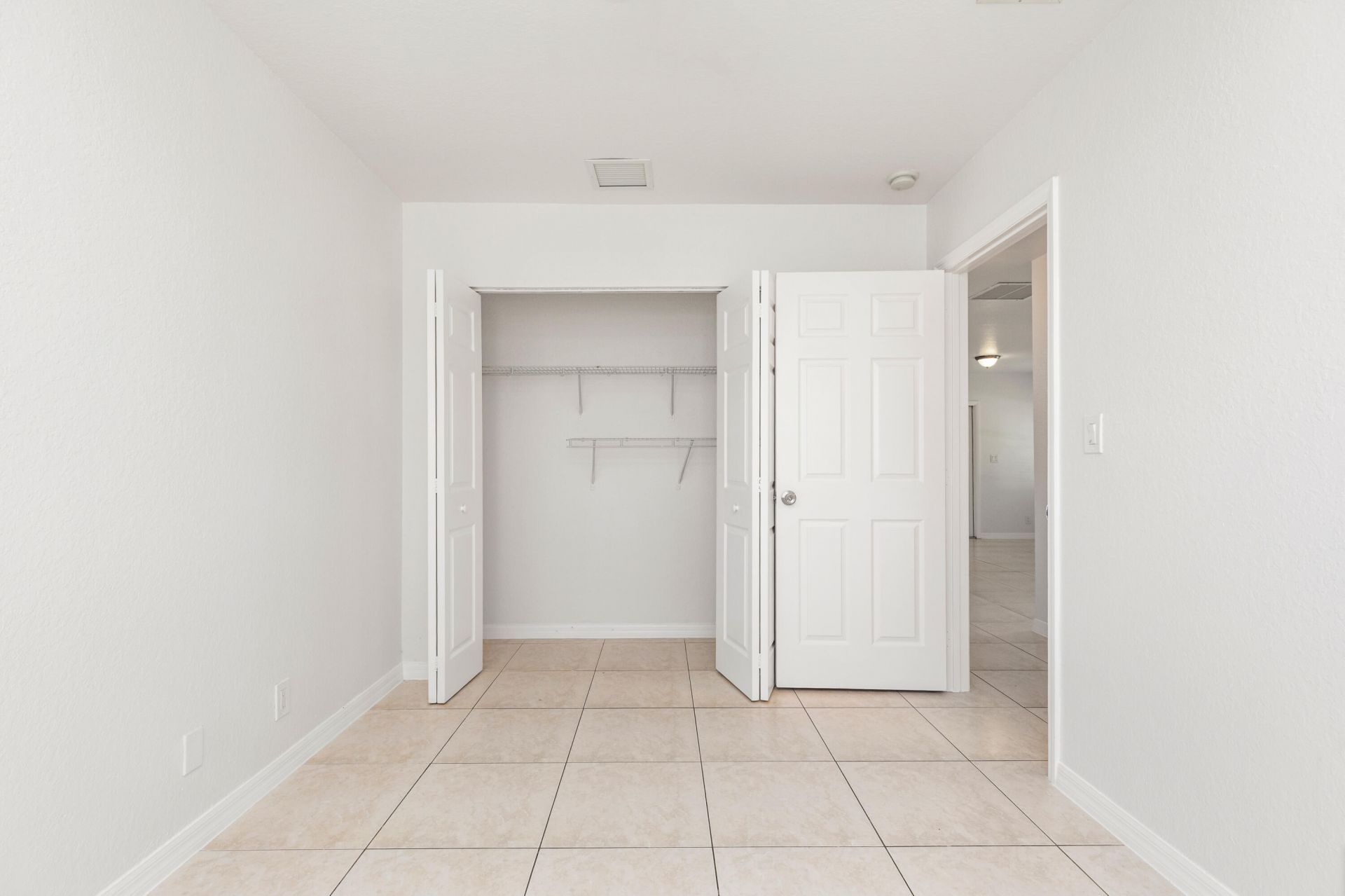 24 SW 6th Street, Unit #2, Hallandale Beach, FL 33009 Photo
