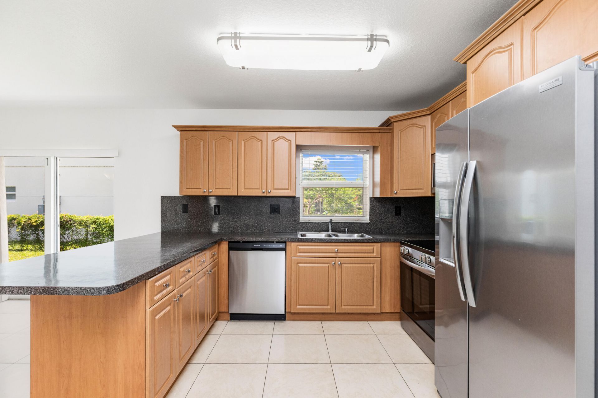 24 SW 6th Street, Unit #2, Hallandale Beach, FL 33009 Photo