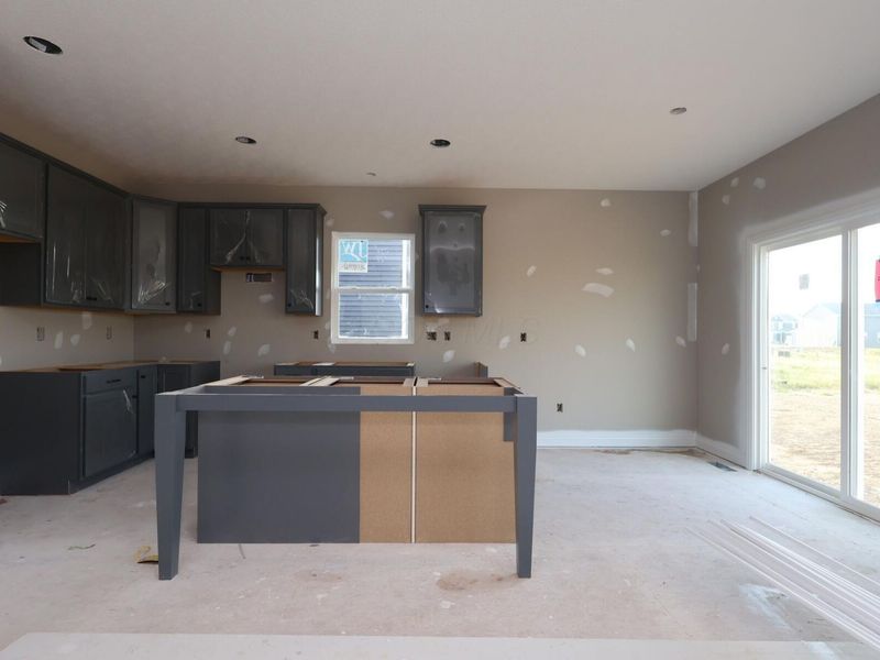 8138 Griffin Drive, Reynoldsburg, OH 43068 Photo 3