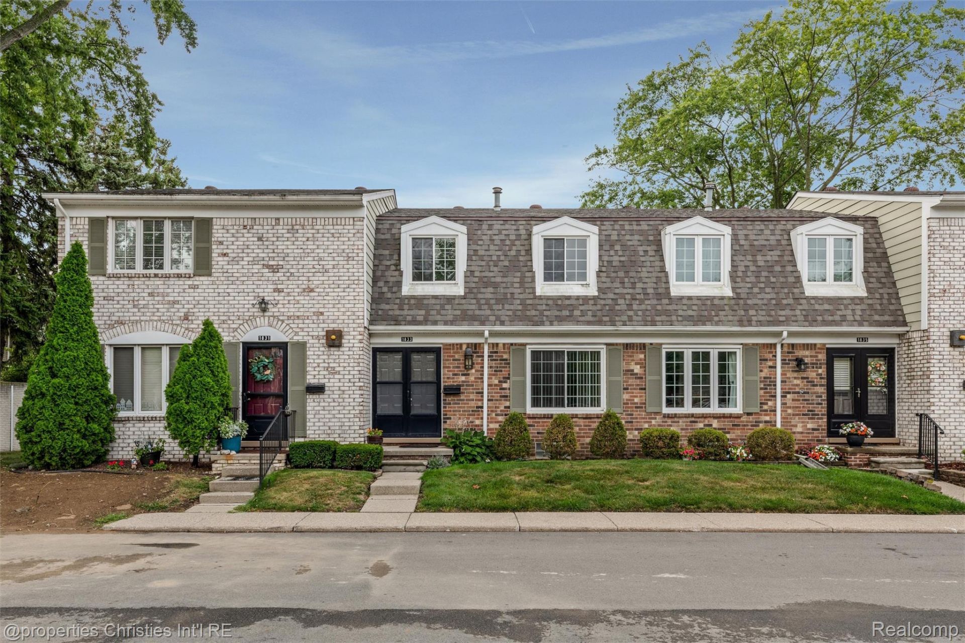 1833 Torquay Avenue, Unit 233, Royal Oak, Mi 48073 Main Photo