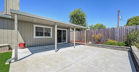 5480 Granite Dell Ct, Loomis, CA 95650 Photo