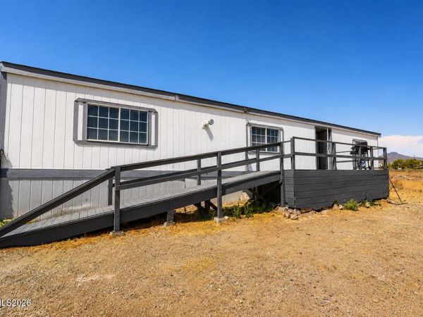 194 Julie Way, Dayton, NV 89403