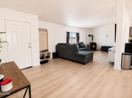 194 Julie Way, Dayton, NV 89403 Photo