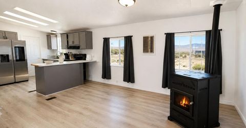 194 Julie Way, Dayton, NV 89403 Photo