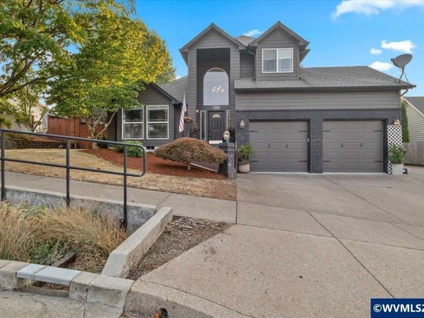 1200 NW Thorn Dr, Albany, OR 97321