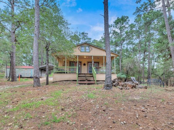 928 Moccasin TRL, Unit 1, La Grange, TX 78945