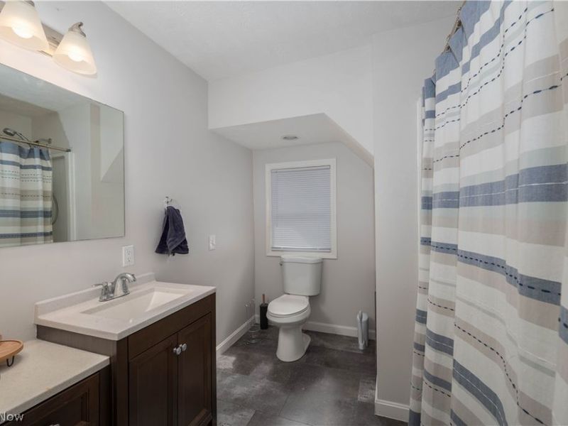366 Palm Avenue, Akron, OH 44301 Photo 22