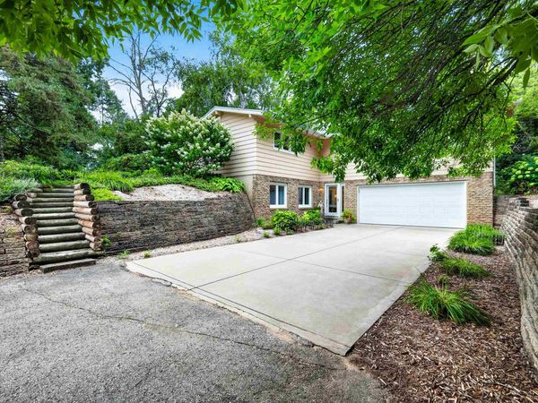 2845 Pleasant View Heights Road, Cottage Grove, WI 53527