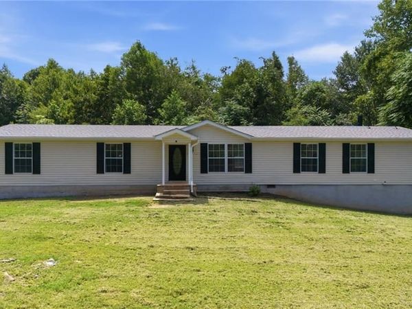 1200 Blue Ridge Lane, Sandy Ridge, NC 27046