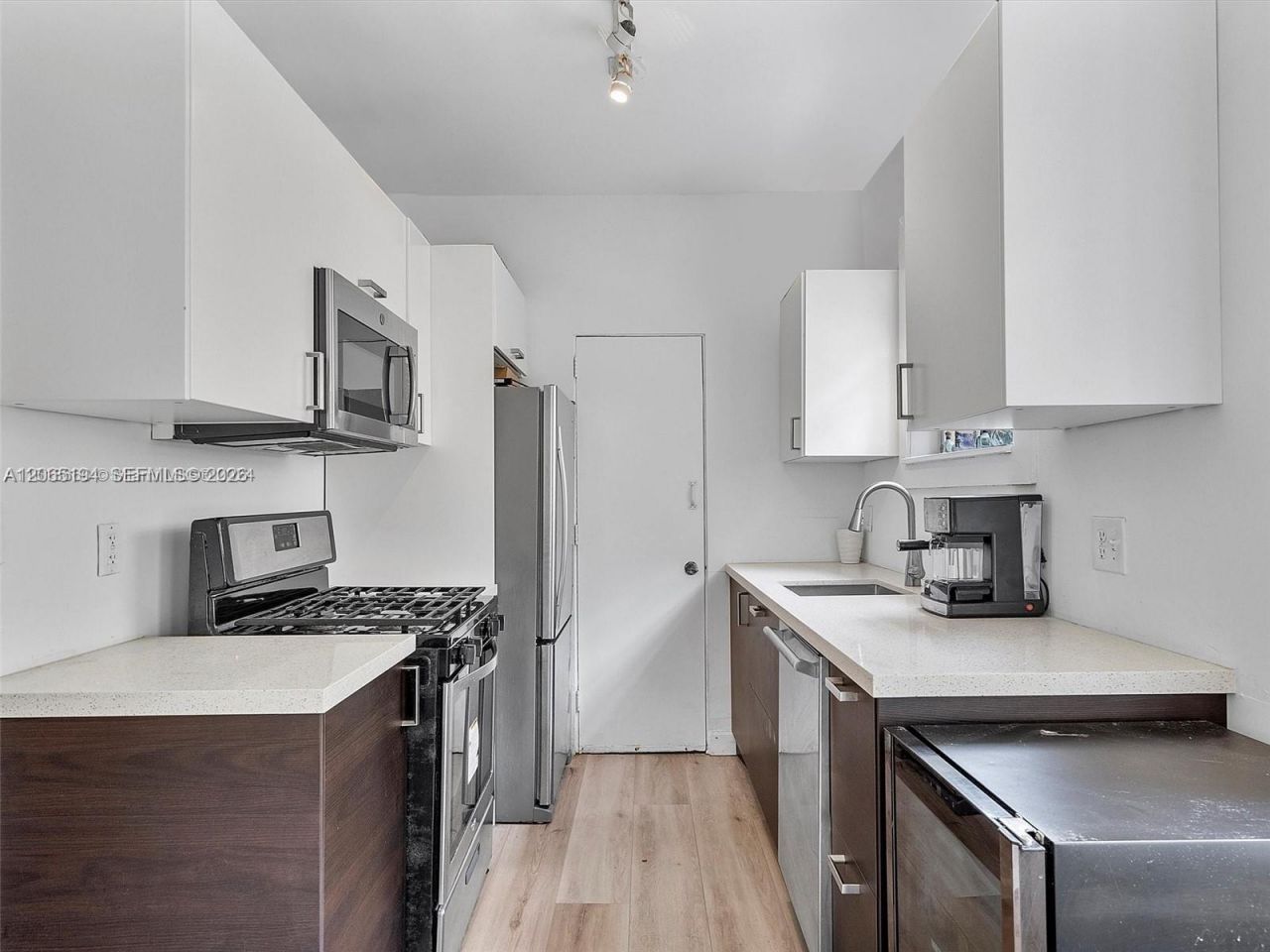 1535 Meridian Ave , Unit 2, Miami Beach, FL 33139 Photo