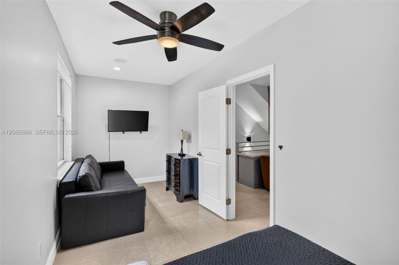 125 NE 16th Ter , Fort Lauderdale, FL 33301 Photo