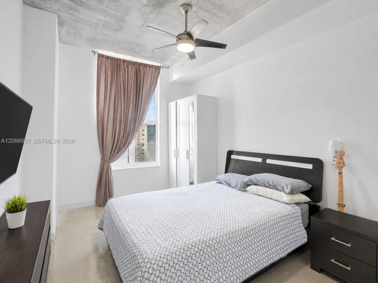 234 NE 3rd St , Unit 1007, Miami, FL 33132 Photo