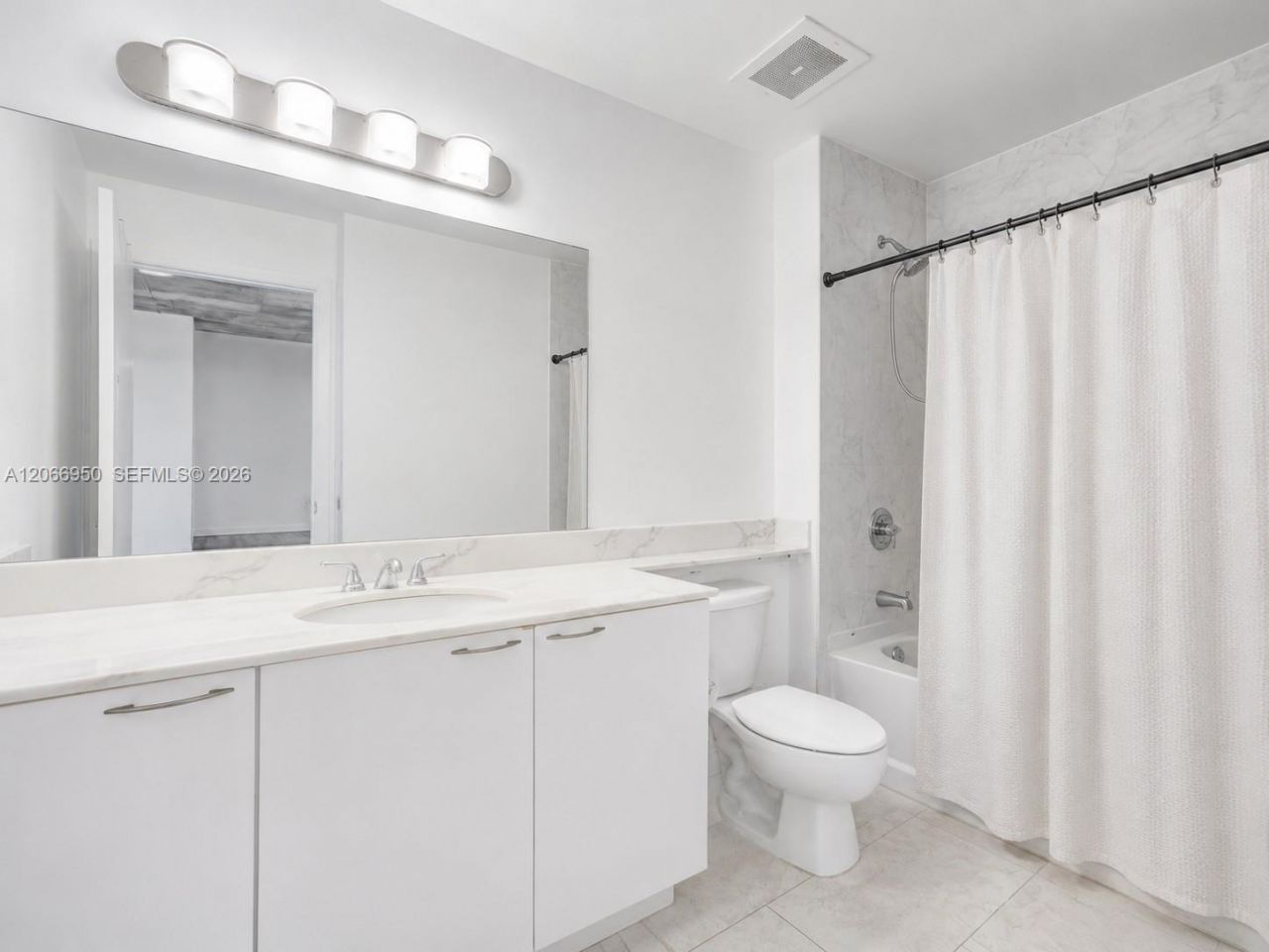 234 NE 3rd St , Unit 1007, Miami, FL 33132 Photo