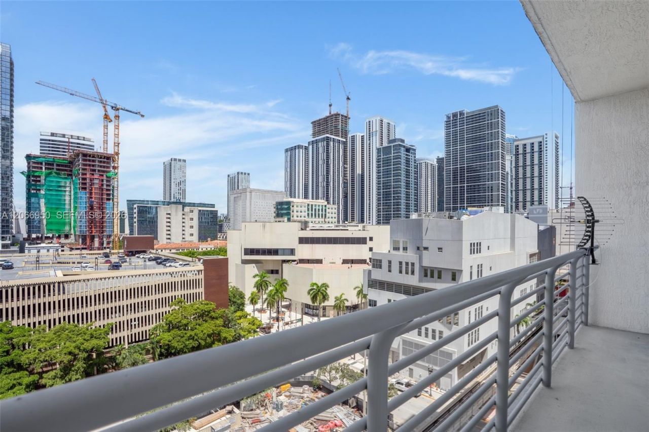 234 NE 3rd St , Unit 1007, Miami, FL 33132 Photo