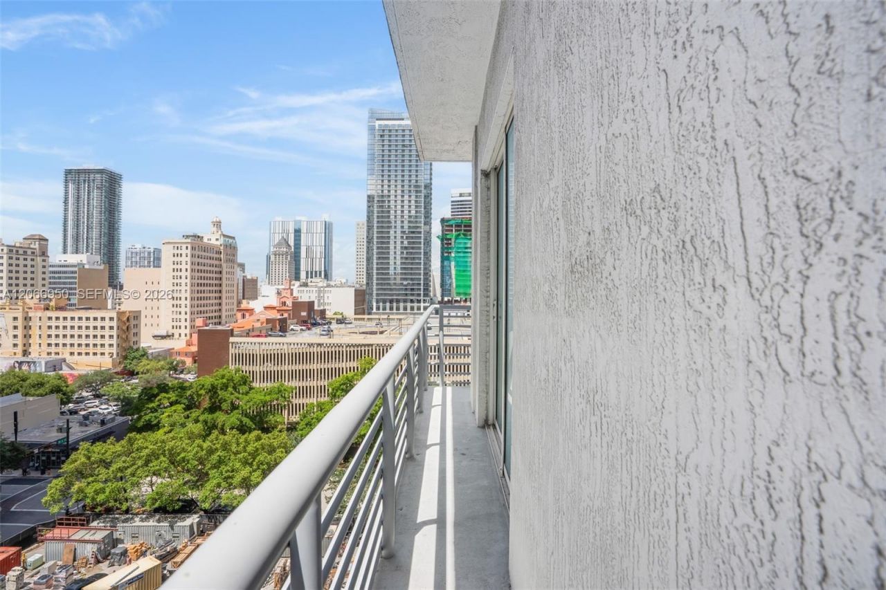 234 NE 3rd St , Unit 1007, Miami, FL 33132 Photo