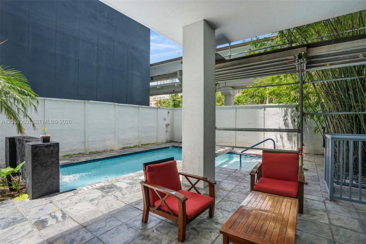 234 NE 3rd St , Unit 1007, Miami, FL 33132 Photo