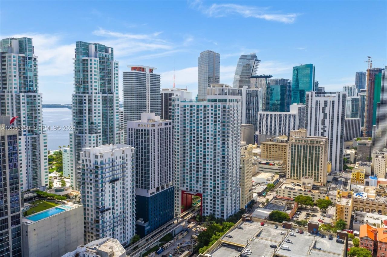 234 NE 3rd St , Unit 1007, Miami, FL 33132 Photo