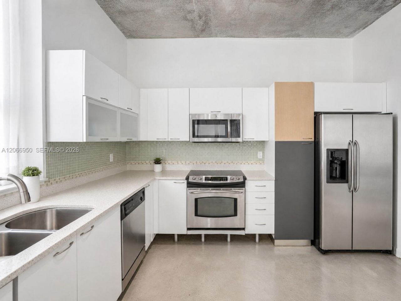 234 NE 3rd St , Unit 1007, Miami, FL 33132 Photo