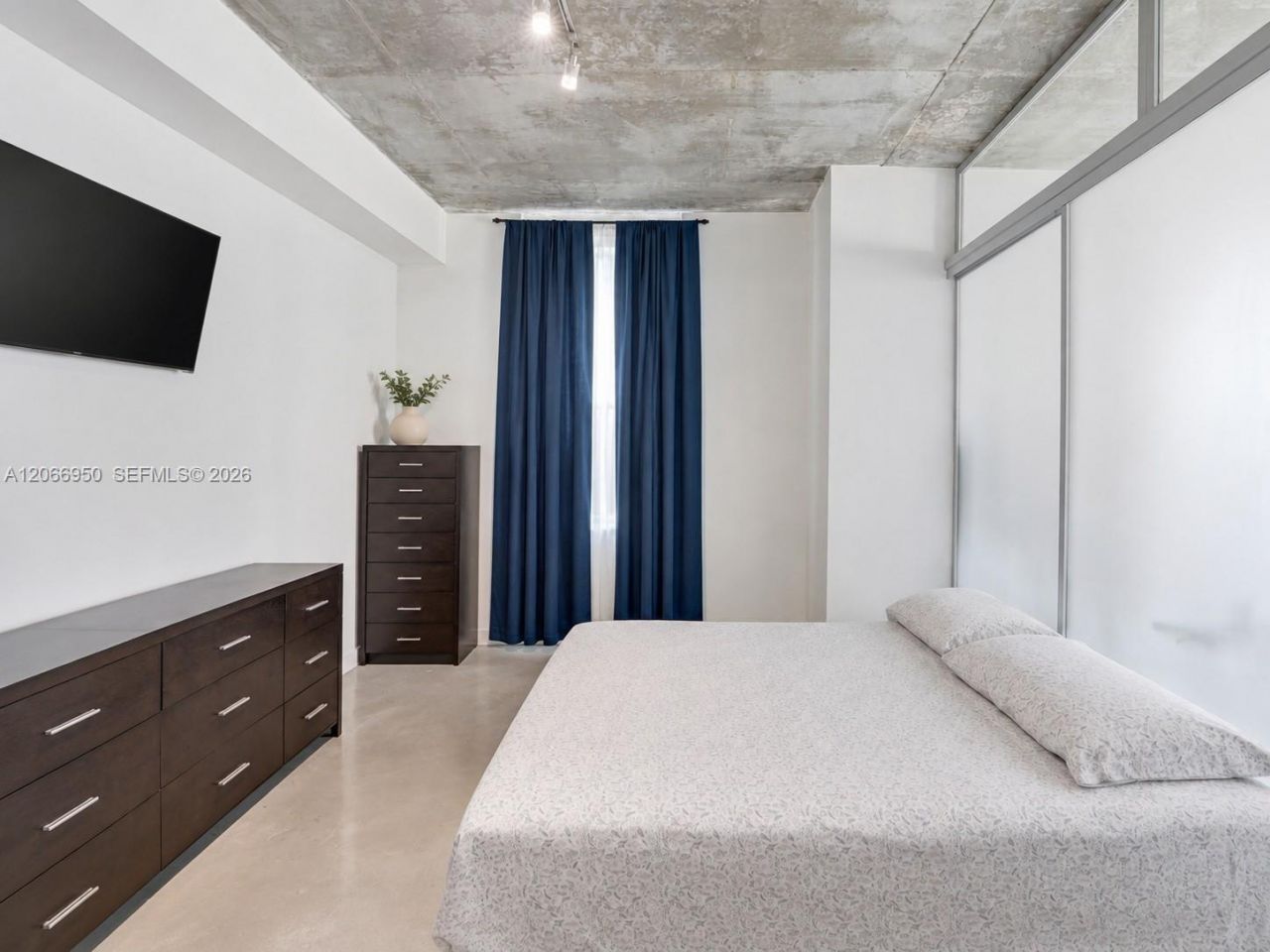234 NE 3rd St , Unit 1007, Miami, FL 33132 Photo