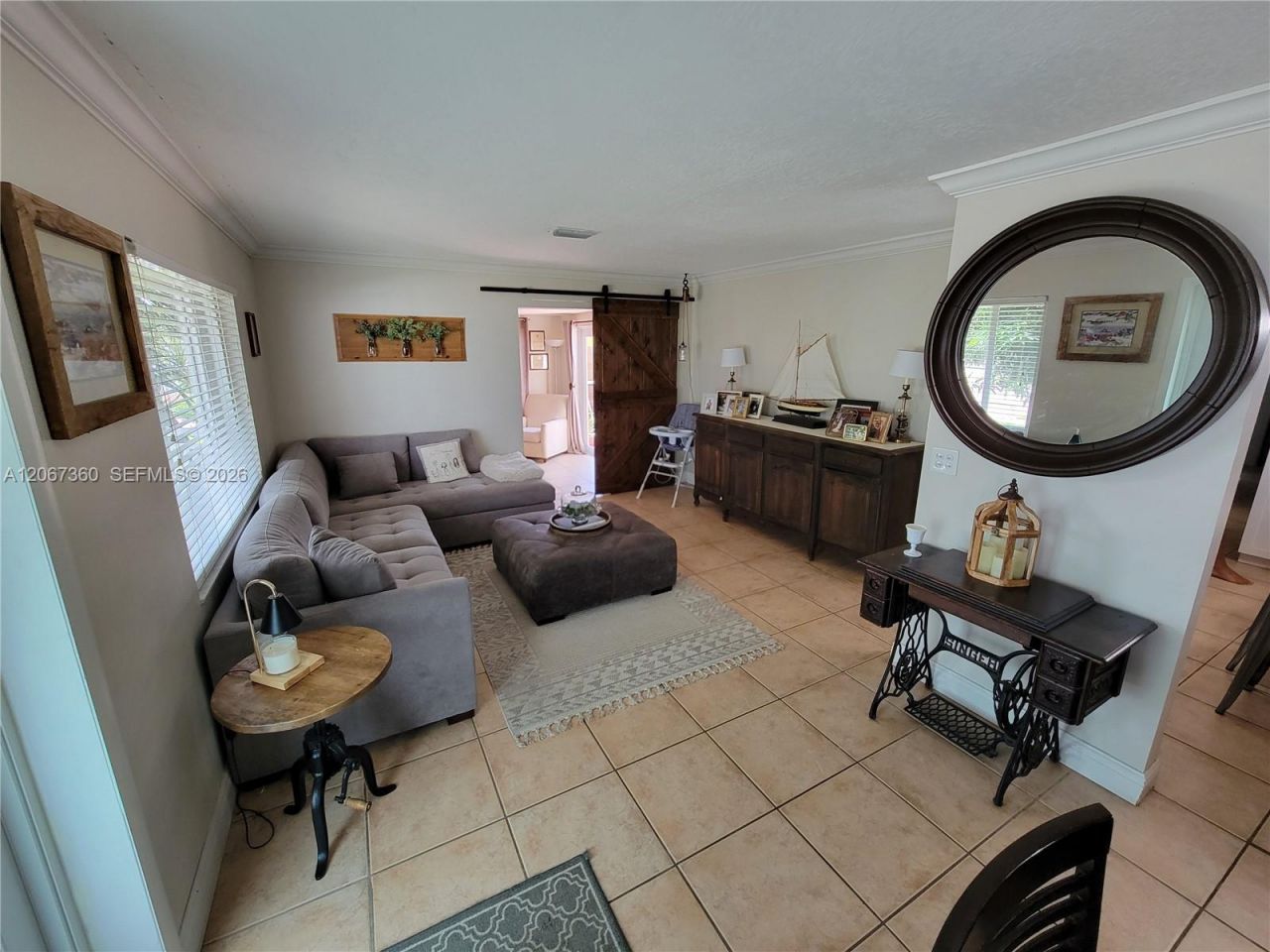 1316 W 61st Pl, Hialeah, FL 33012 Photo