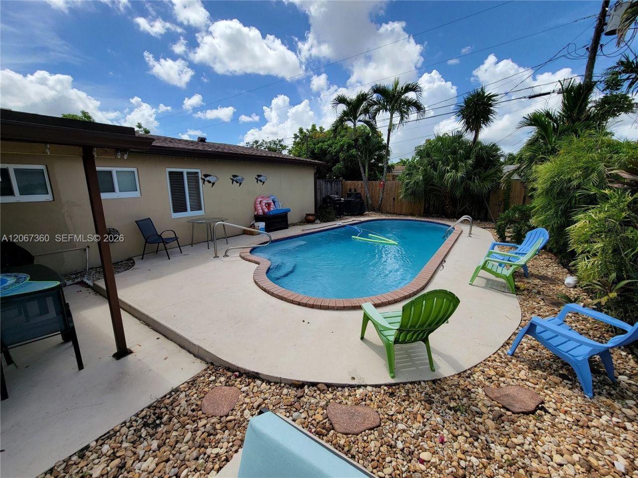 1316 W 61st Pl, Hialeah, FL 33012 Photo