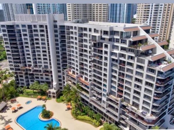 540 Brickell Key Dr , Unit 1024, Miami, FL 33131