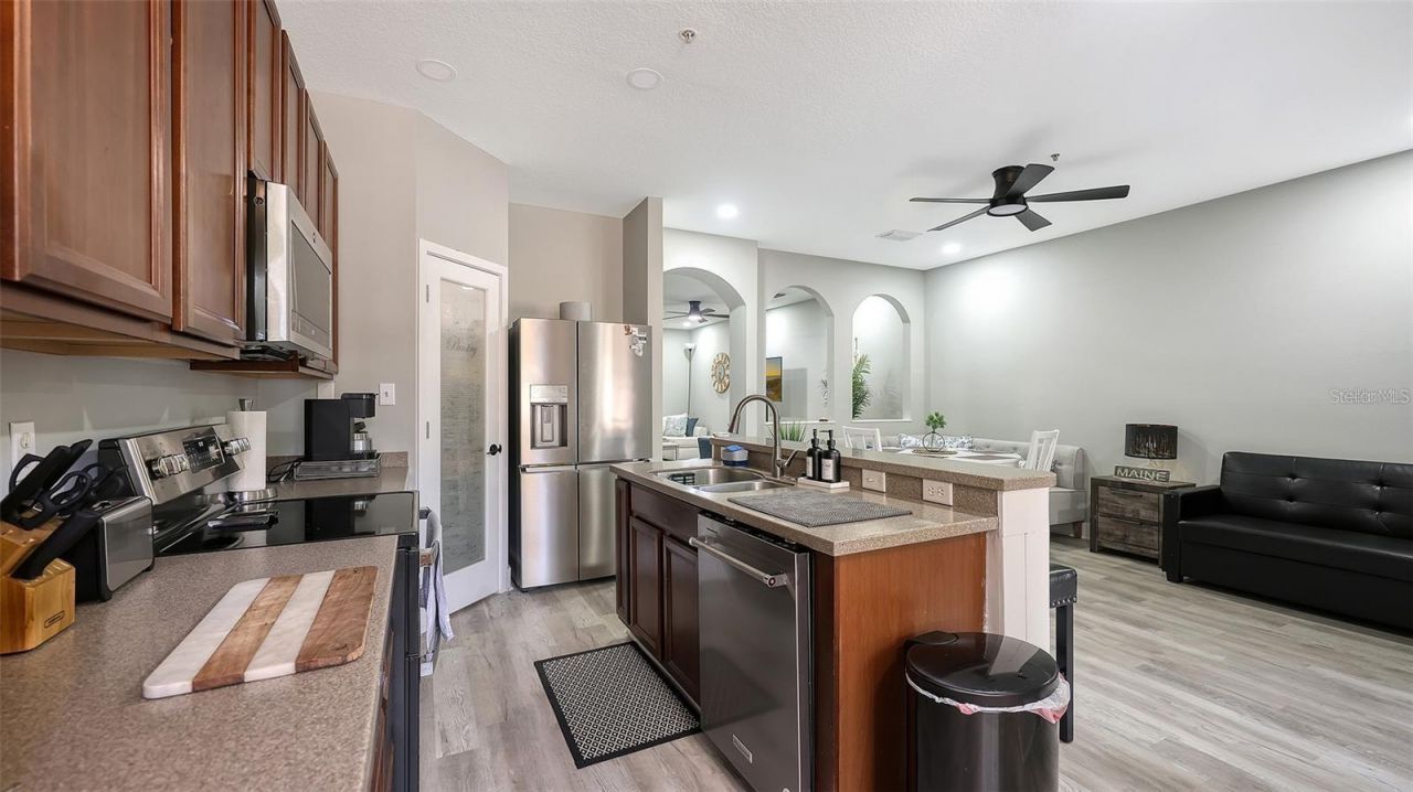 3827 Parkridge Circle, Unit 1-102, Sarasota, FL 34243 Photo