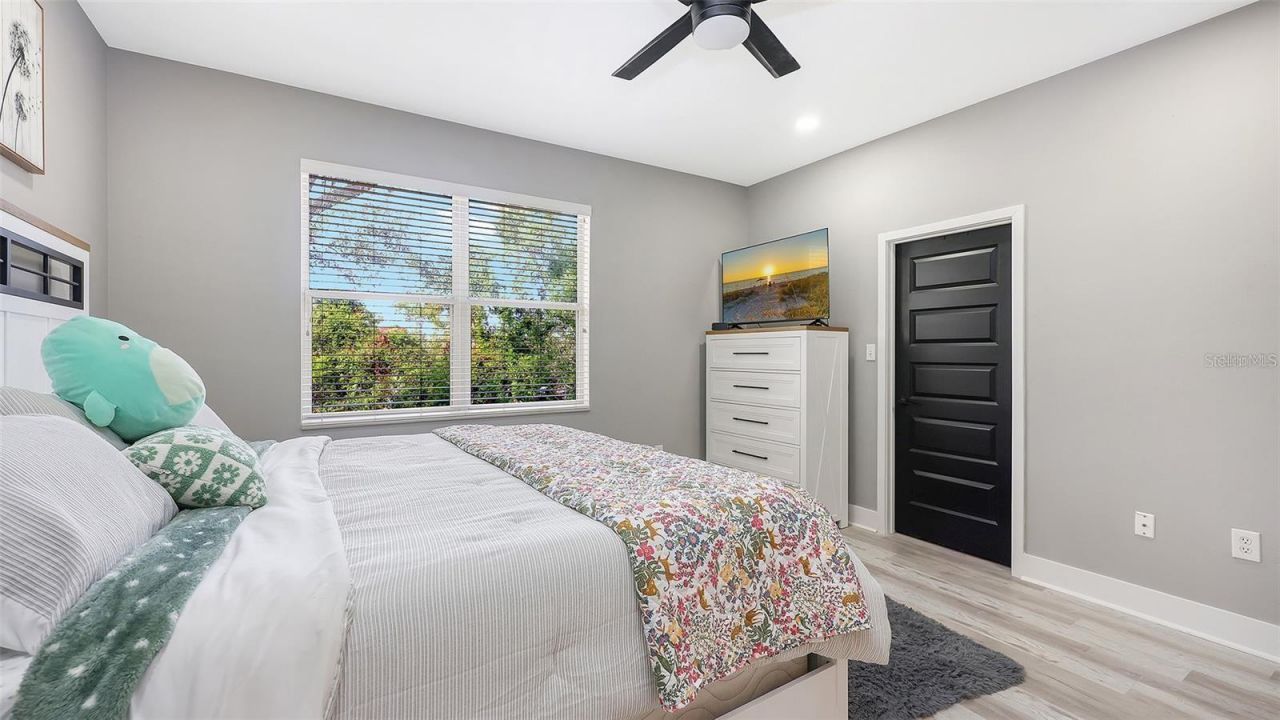 3827 Parkridge Circle, Unit 1-102, Sarasota, FL 34243 Photo