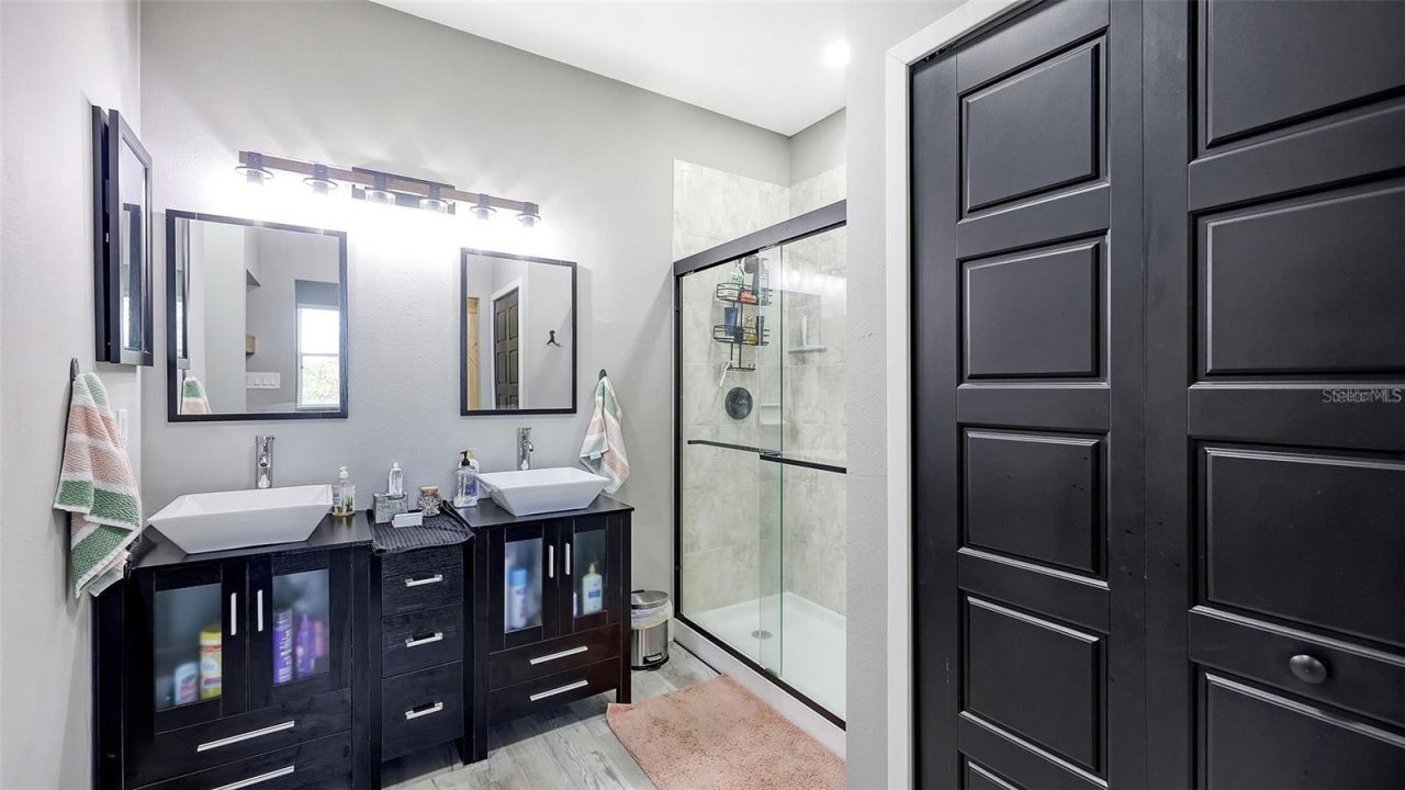 3827 Parkridge Circle, Unit 1-102, Sarasota, FL 34243 Photo