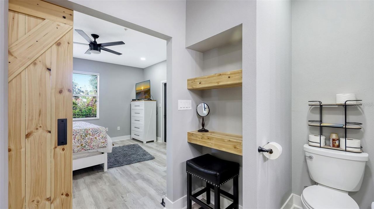 3827 Parkridge Circle, Unit 1-102, Sarasota, FL 34243 Photo