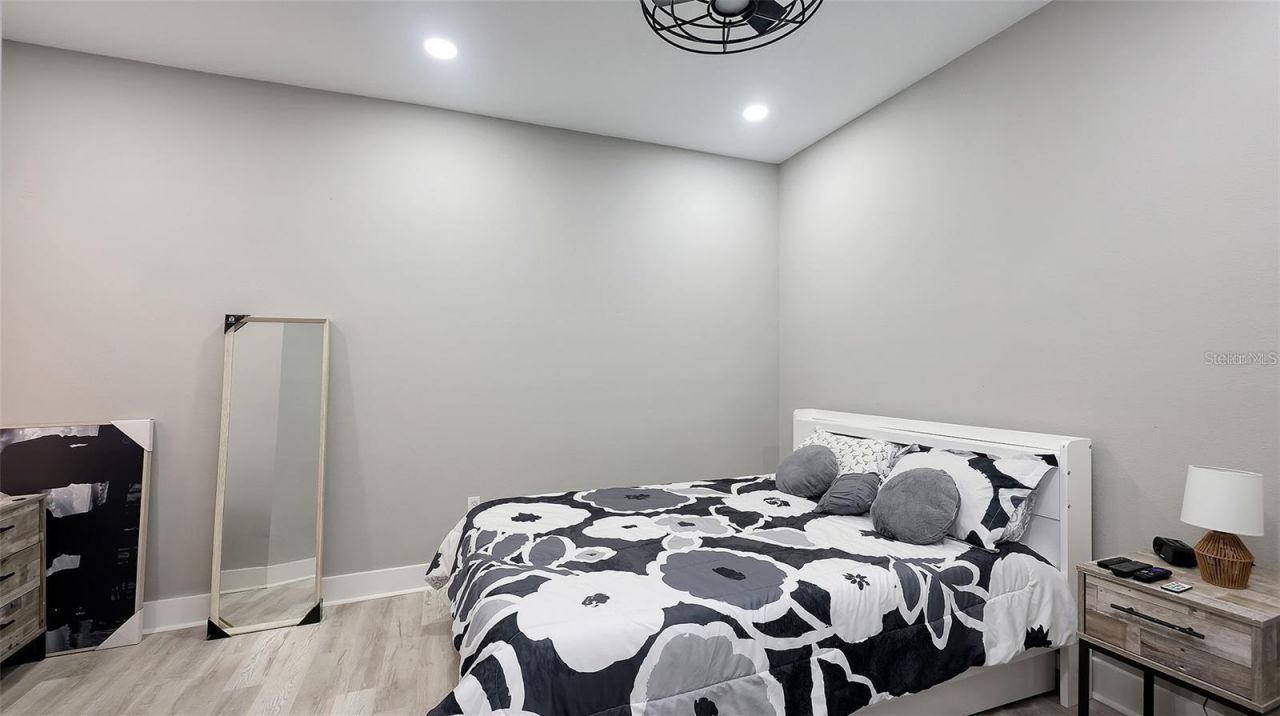 3827 Parkridge Circle, Unit 1-102, Sarasota, FL 34243 Photo