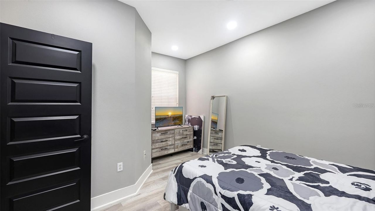3827 Parkridge Circle, Unit 1-102, Sarasota, FL 34243 Photo