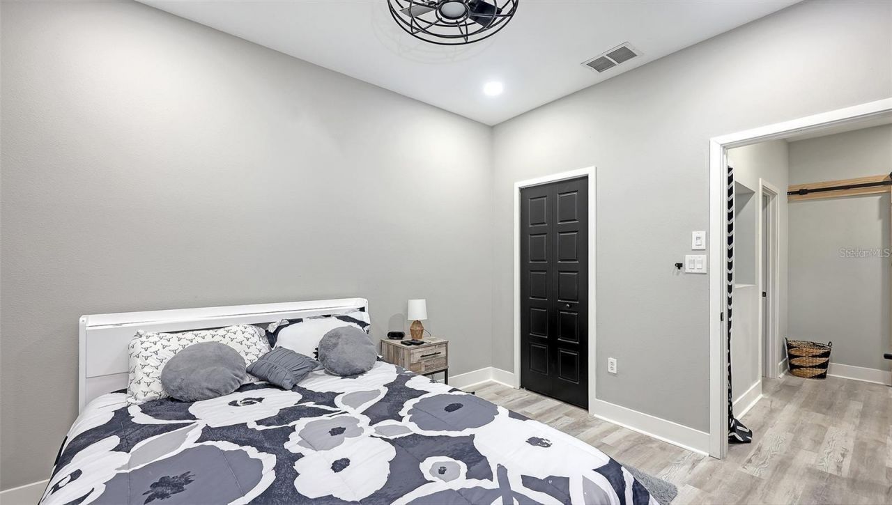 3827 Parkridge Circle, Unit 1-102, Sarasota, FL 34243 Photo