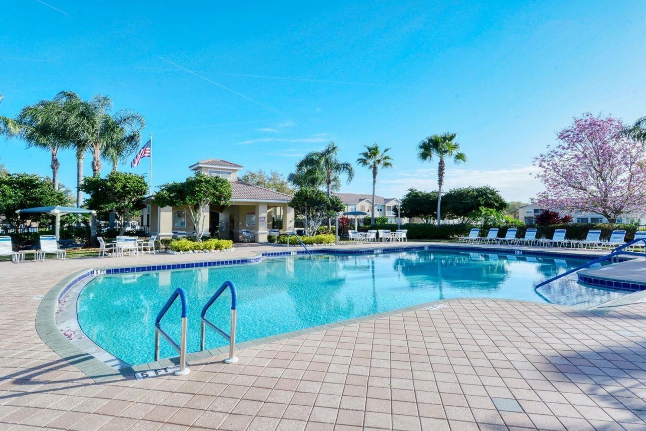 3827 Parkridge Circle, Unit 1-102, Sarasota, FL 34243 Photo