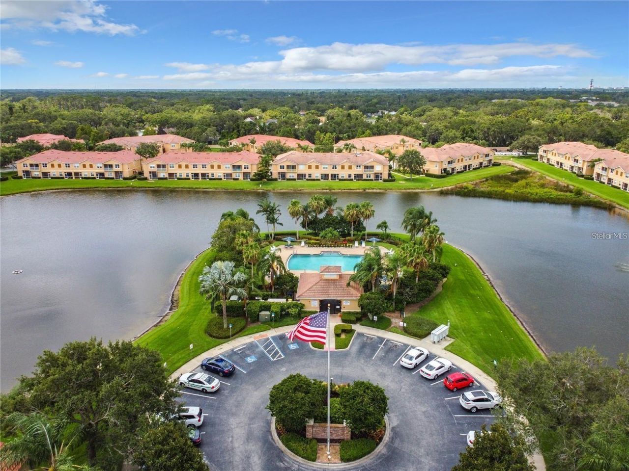 3827 Parkridge Circle, Unit 1-102, Sarasota, FL 34243 Photo
