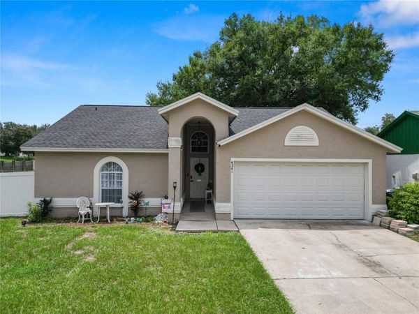6201 VINTAGE DRIVE , LAKELAND, FL 33809