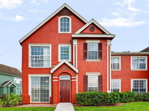 9818 LAKE CHASE ISLAND WAY , Unit 9818, TAMPA, FL 33626