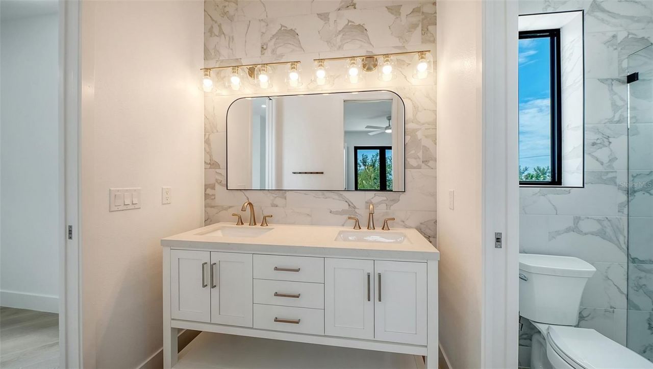 2908 Avenue B, Bradenton Beach, FL 34217 Photo